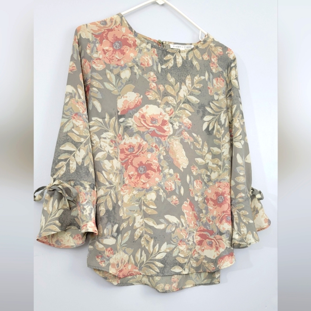 Flowy Floral Shirt, Size M